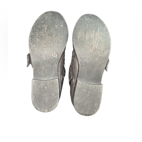 Gray toddler ankle boots with studded buckles and zipper inside. 12 - Picture 4 of 4